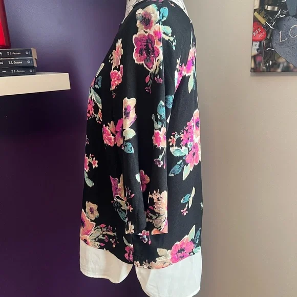 7 for $30 Sara Michelle Floral Print Blouse Tunic - Picture 5 of 10